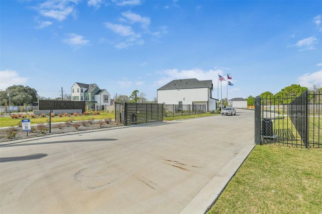 3615 Mayfield Oaks Lane, Houston, TX 77088