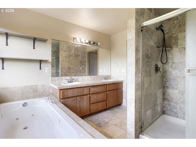 8105 Ne 100TH St, Vancouver, WA 98662