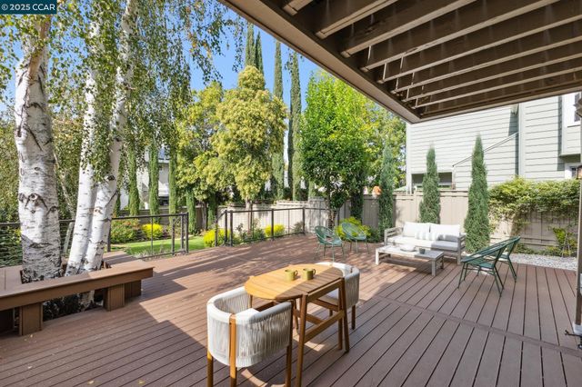1839 Stratton Cir, Walnut Creek, CA 94598