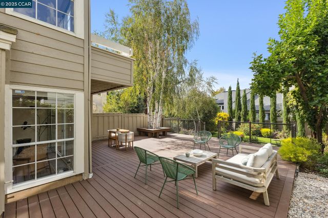1839 Stratton Cir, Walnut Creek, CA 94598