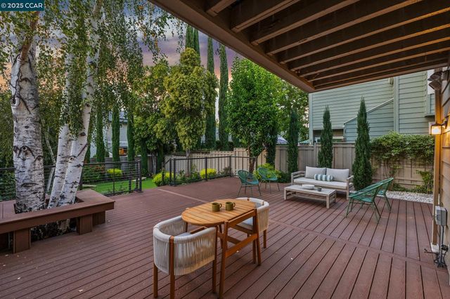1839 Stratton Cir, Walnut Creek, CA 94598