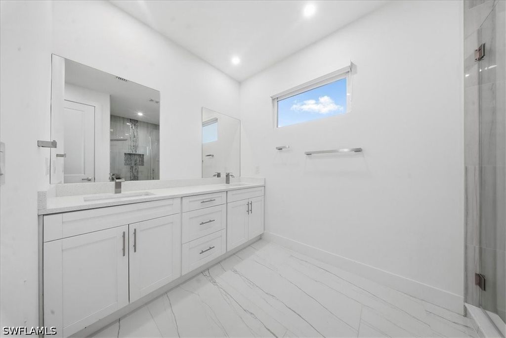 Image 16 of property listing at 1124 NE 35th LN, Cape Coral, FL 33909