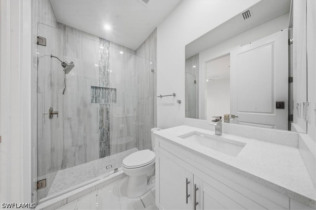 Image 20 of property listing at 1124 NE 35th LN, Cape Coral, FL 33909
