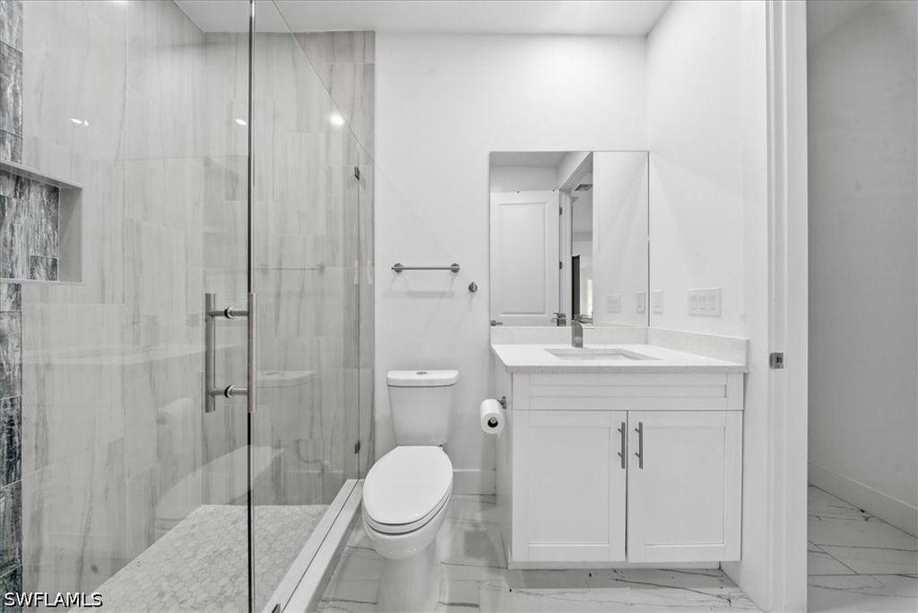 Image 21 of property listing at 1124 NE 35th LN, Cape Coral, FL 33909