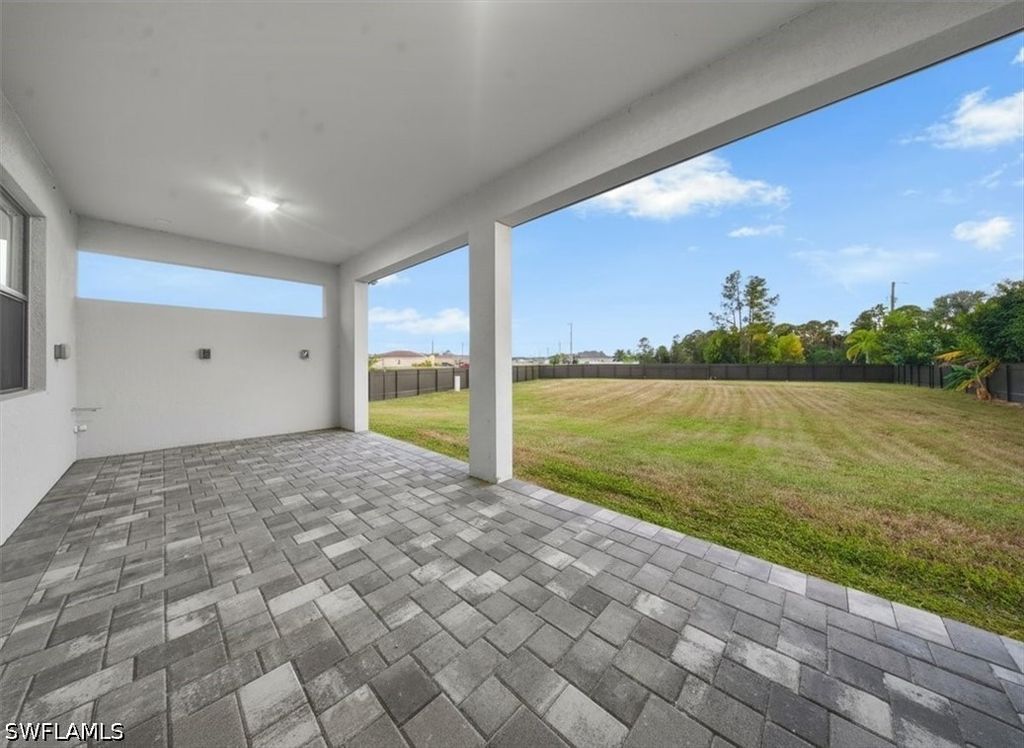 Image 32 of property listing at 1124 NE 35th LN, Cape Coral, FL 33909