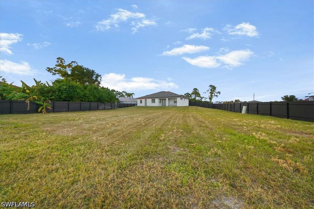 Image 36 of property listing at 1124 NE 35th LN, Cape Coral, FL 33909