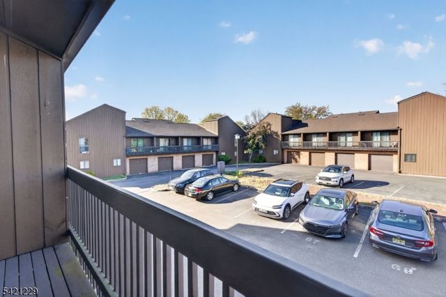 66 Kingsberry Dr 66, Franklin Twp., NJ 08873