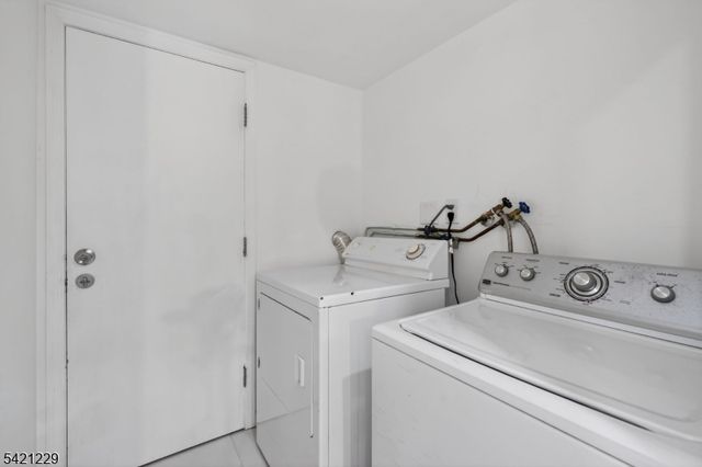 66 Kingsberry Dr 66, Franklin Twp., NJ 08873