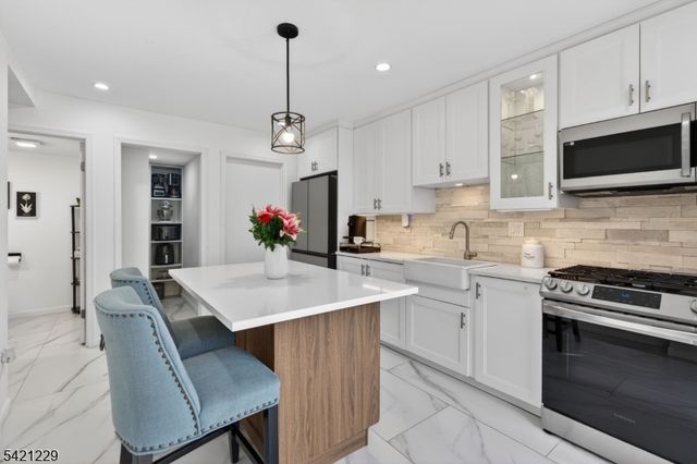 66 Kingsberry Dr 66, Franklin Twp., NJ 08873