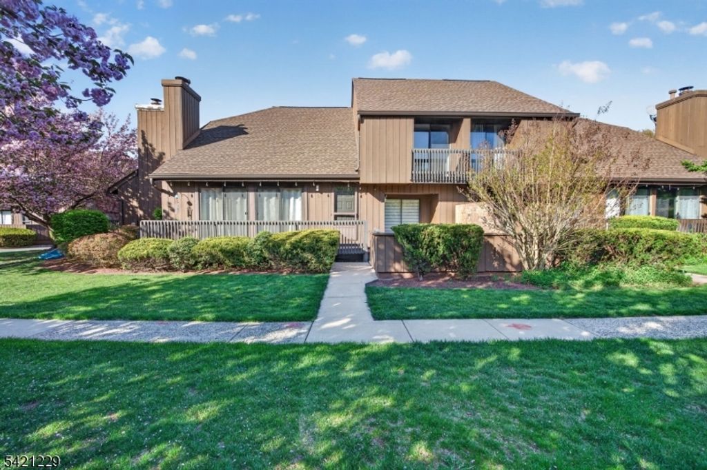 66 Kingsberry Dr 66, Franklin Twp., NJ 08873