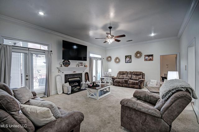 10010 Hwy 427, Philadelphia, MS 39350