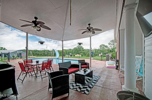 10010 Hwy 427, Philadelphia, MS 39350
