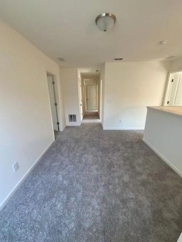 976 Feldman, Loganville, GA 30052