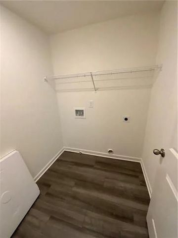 976 Feldman, Loganville, GA 30052