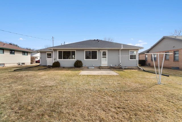 2221 Hickory Street, Cross Plains, WI 53528