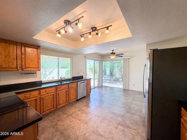 2346 E MESCAL Street, Phoenix, AZ 85028