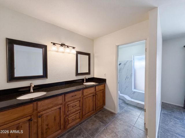 2346 E MESCAL Street, Phoenix, AZ 85028
