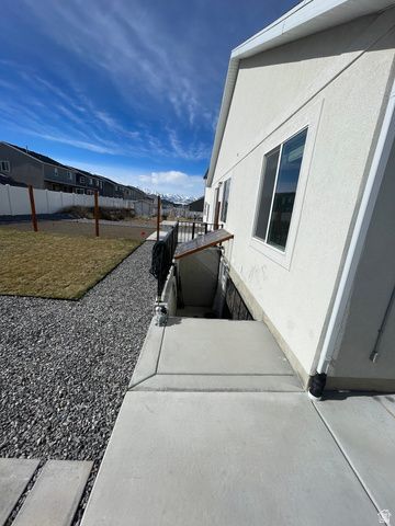 465 W 1470 N, Tooele, UT 84074