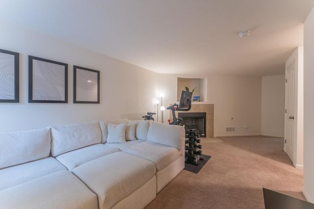 6482 Ash Rock Circle, Westerville, OH 43081