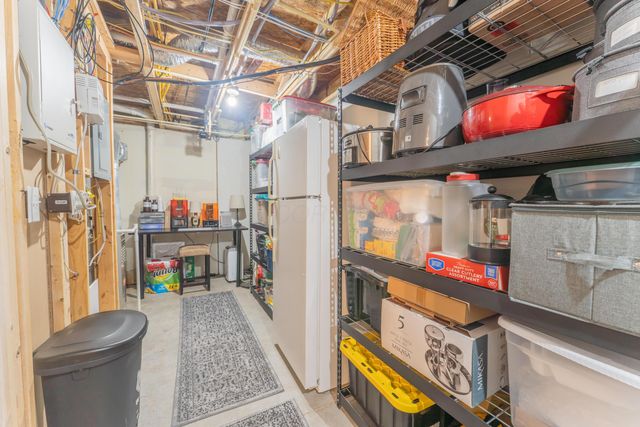 6482 Ash Rock Circle, Westerville, OH 43081