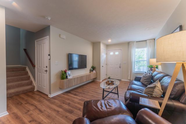 6482 Ash Rock Circle, Westerville, OH 43081