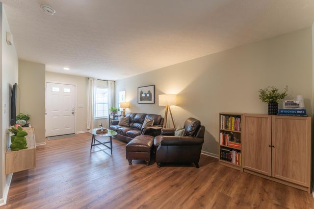 6482 Ash Rock Circle, Westerville, OH 43081