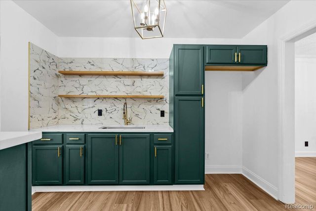 18061 Kentucky Street, Detroit, MI 48221