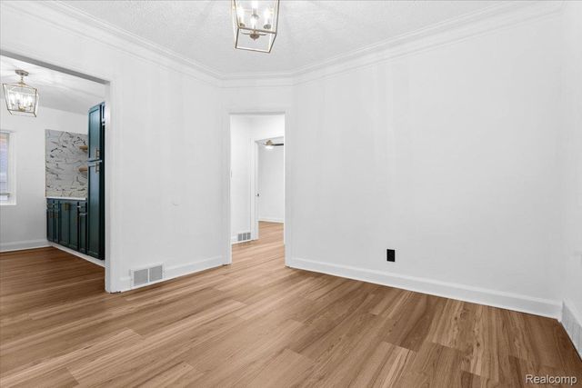 18061 Kentucky Street, Detroit, MI 48221