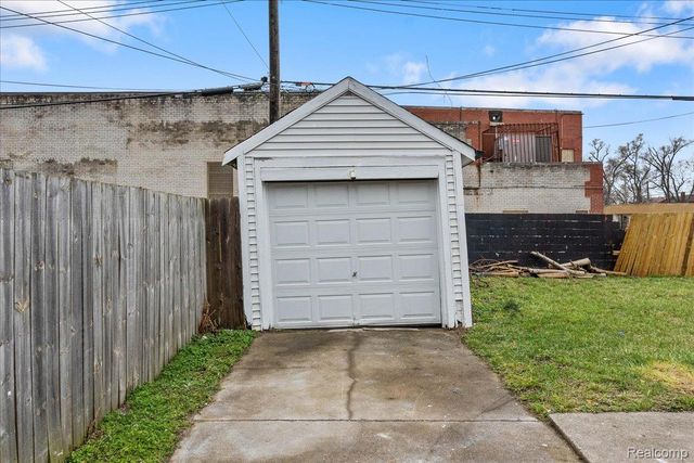 18061 Kentucky Street, Detroit, MI 48221