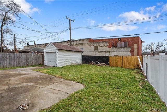 18061 Kentucky Street, Detroit, MI 48221