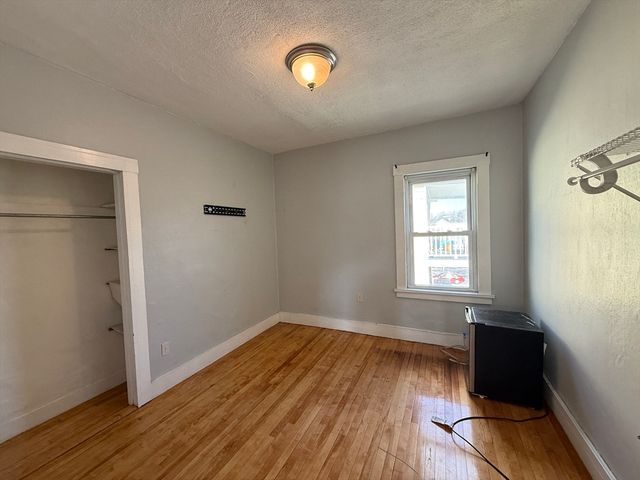 1 E Park Terrace 3, Worcester, MA 01604