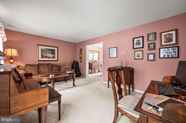 27 WINDLE CT, Coatesville, PA 19320