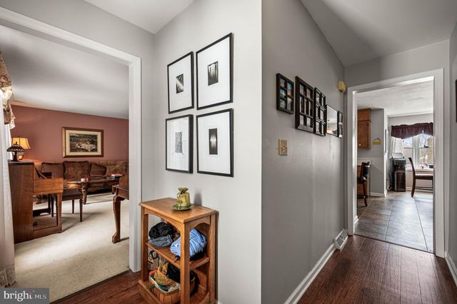 27 WINDLE CT, Coatesville, PA 19320