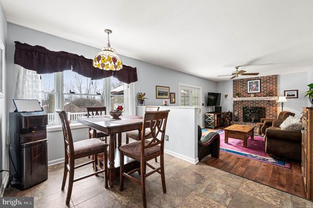 27 WINDLE CT, Coatesville, PA 19320