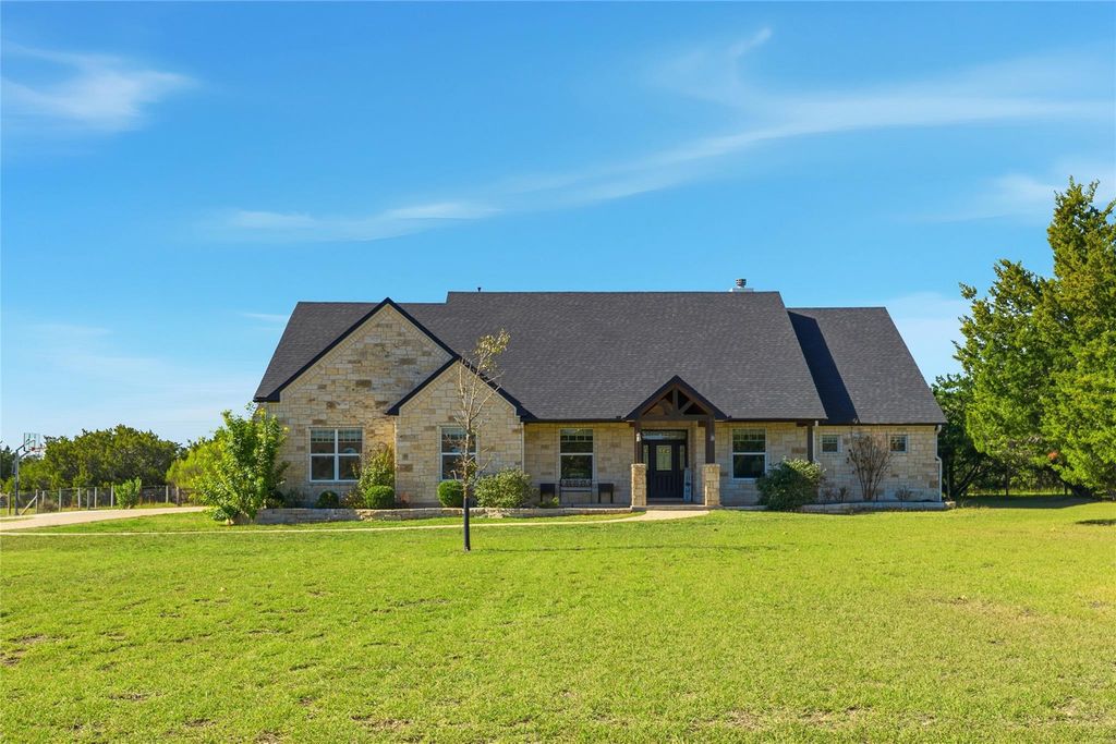 642 Chama TRCE, Dripping Springs, TX 78620