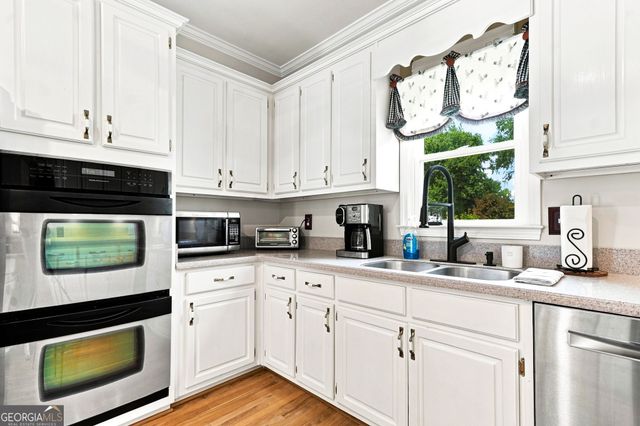 330 Wagon Trail, Woodstock, GA 30188