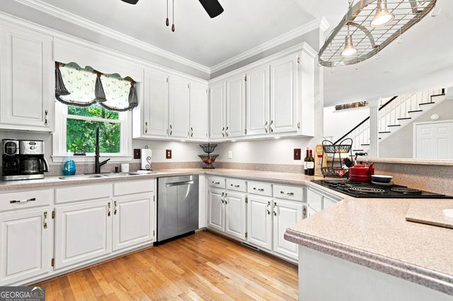 330 Wagon Trail, Woodstock, GA 30188