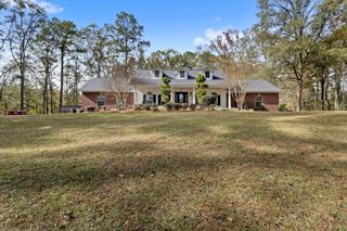 215 Church Dr., Laurel, MS 39443