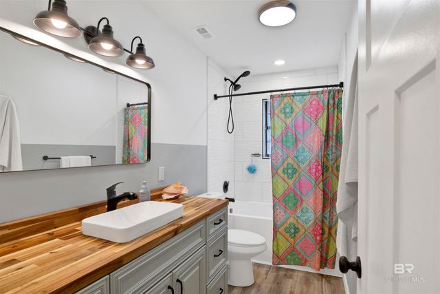 5768 Heritage Drive, Bon Secour, AL 36511