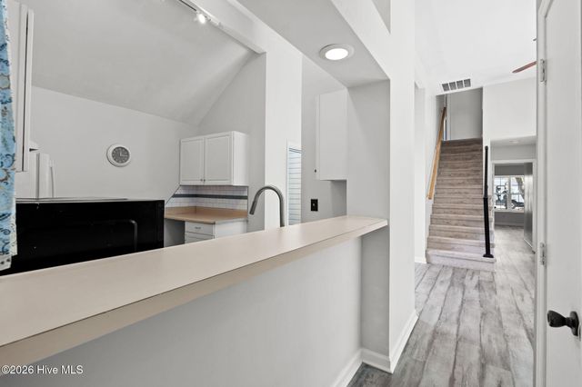 159 NW 9th Street, Oak Island, NC 28465