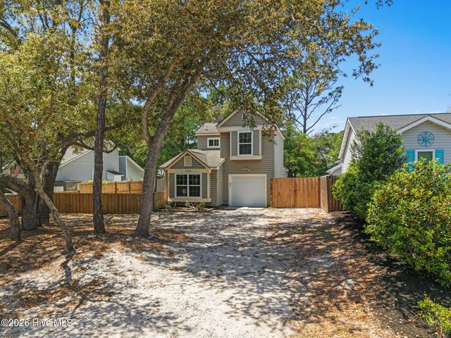 159 NW 9th Street, Oak Island, NC 28465