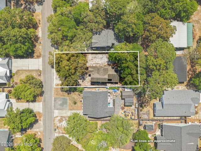 159 NW 9th Street, Oak Island, NC 28465