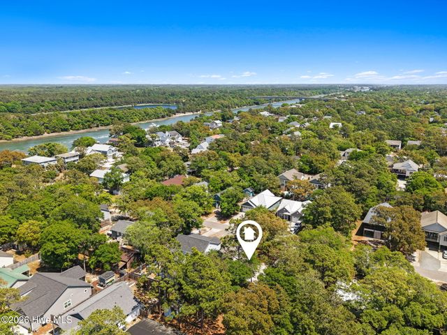 159 NW 9th Street, Oak Island, NC 28465