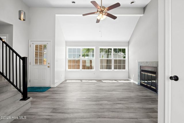 159 NW 9th Street, Oak Island, NC 28465