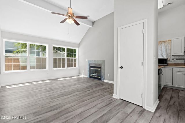 159 NW 9th Street, Oak Island, NC 28465