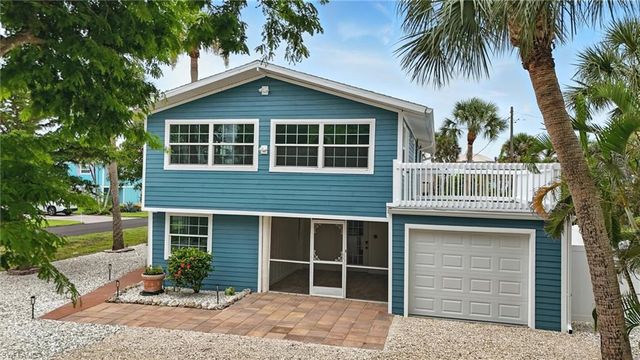 4880 Coquina RD, Fort Myers Beach, FL 33931