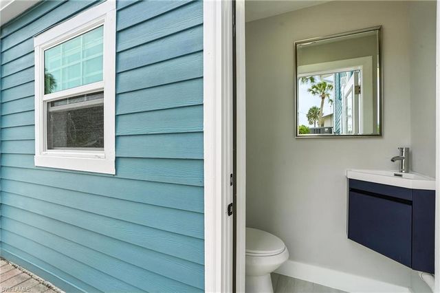 4880 Coquina RD, Fort Myers Beach, FL 33931