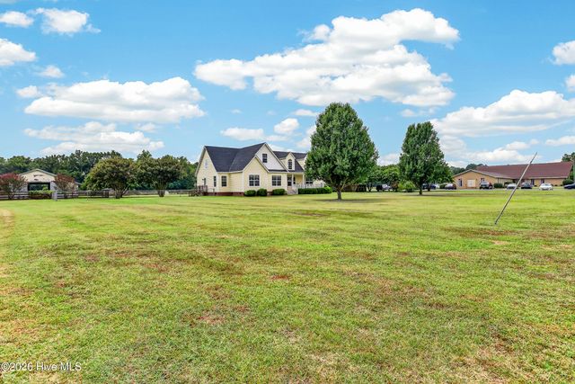 2361 Willard Road, Wallace, NC 28466