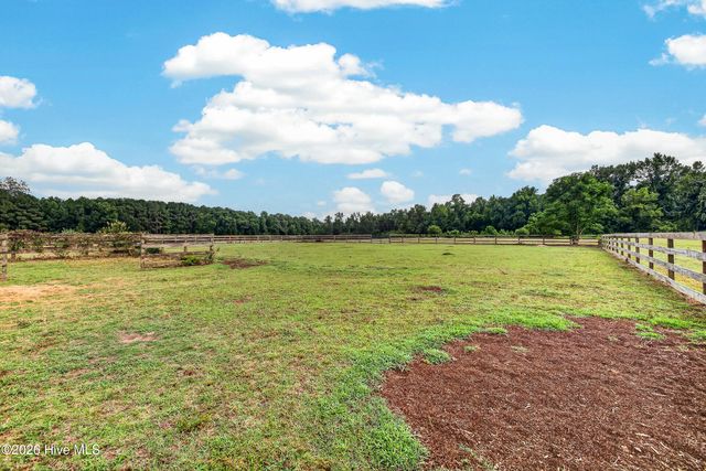 2361 Willard Road, Wallace, NC 28466
