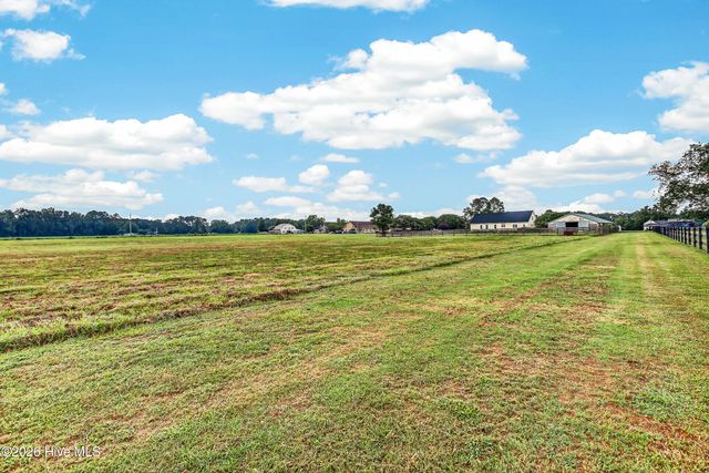 2361 Willard Road, Wallace, NC 28466